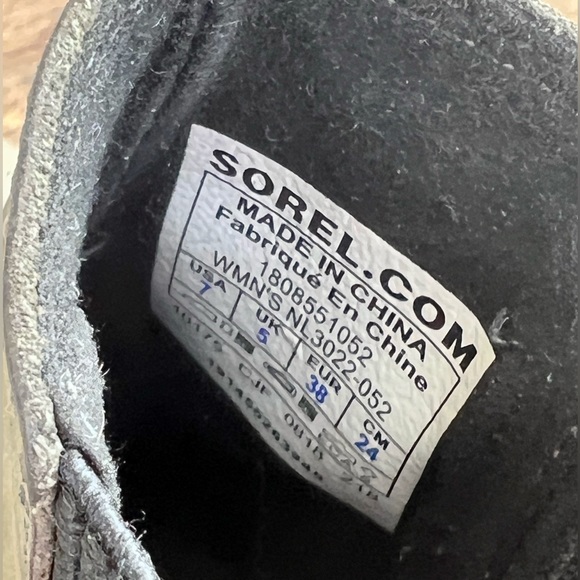 Sorel Joan of Arc Gray Chelsea boots size 7 - Picture 7 of 8